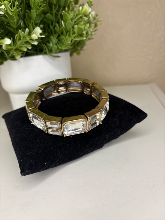 Gold Tone Emerald Cut Crystal Hinged Bangle Bracelet Magnetic Closure Glam main image 5